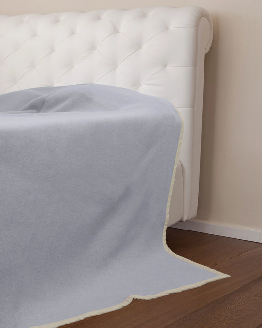 Coperta Thema in Lana Vergine – Comfort Naturale, Eleganza Essenziale