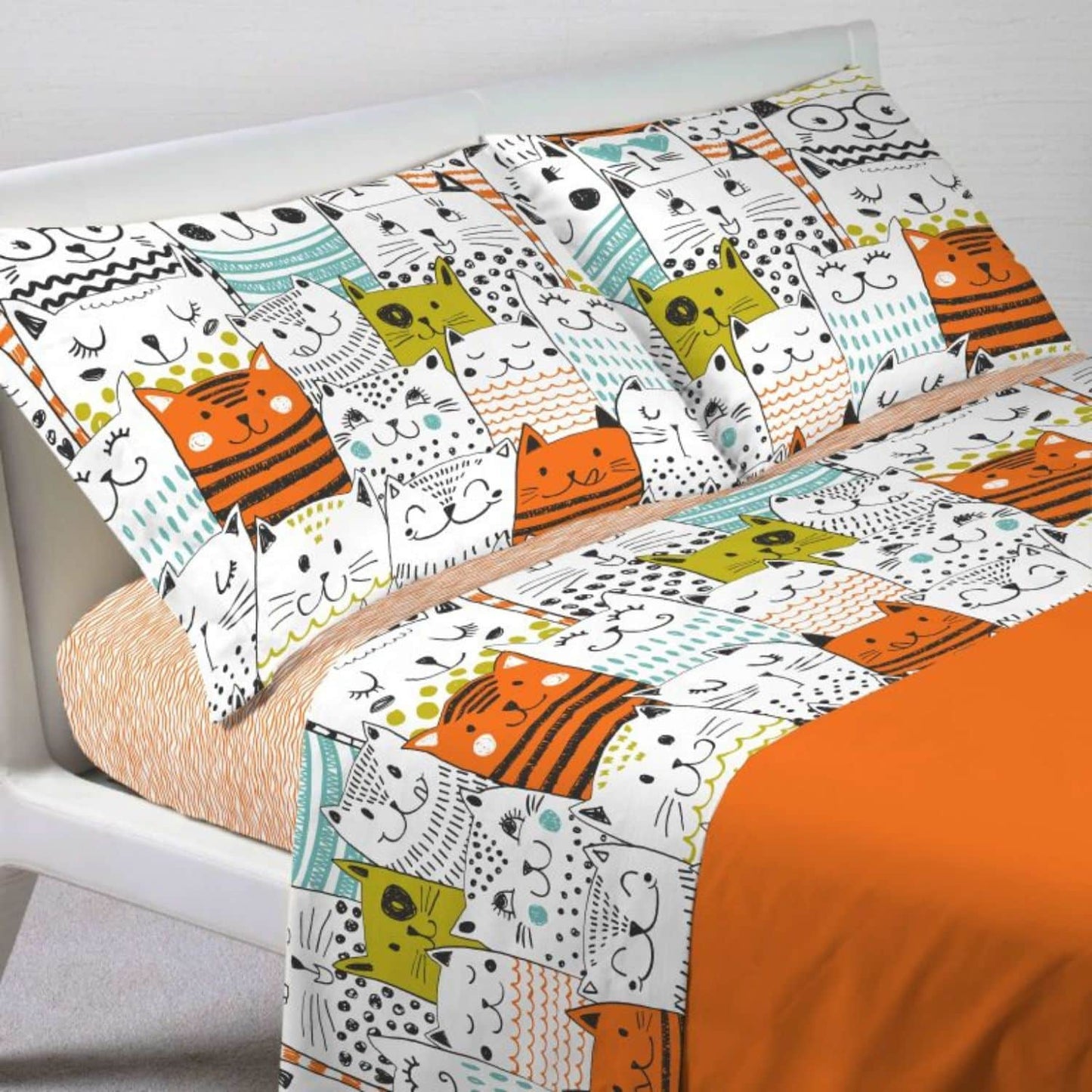Completo lenzuola con gatti – Stile e comfort per i tuoi sogni