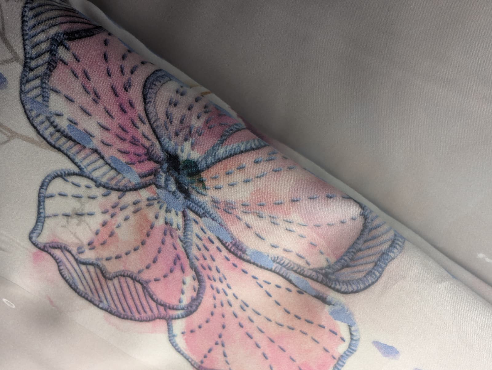 Completo Letto Matrimoniale Galizzi "Cassandra" - Raso di Cotone Effetto Ricamato