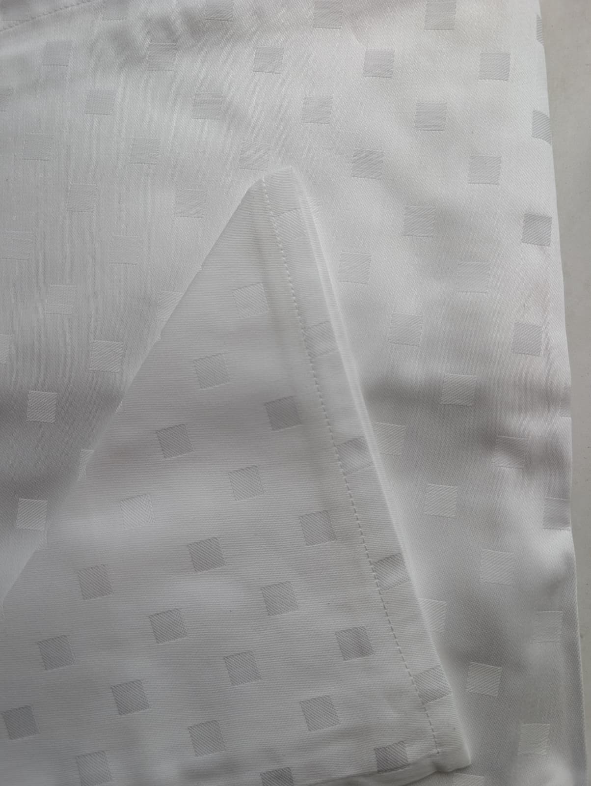 Tovaglia Rotonda 175 cm Dreams Fiandra Rubino - In Pregiato 100% Cotone Mercerizzato con 8 Tovaglioli