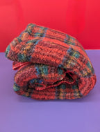 Easy Home Poncho Mantella Scotland Tartan Rosso con Bottoni - Plaid Indossabile