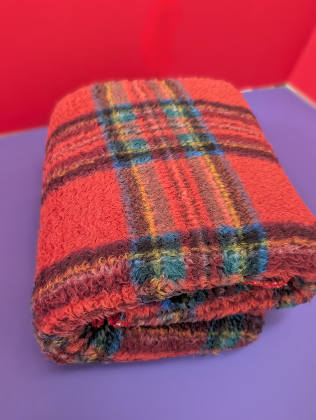 Easy Home Poncho Mantella Scotland Tartan Rosso con Bottoni - Plaid Indossabile