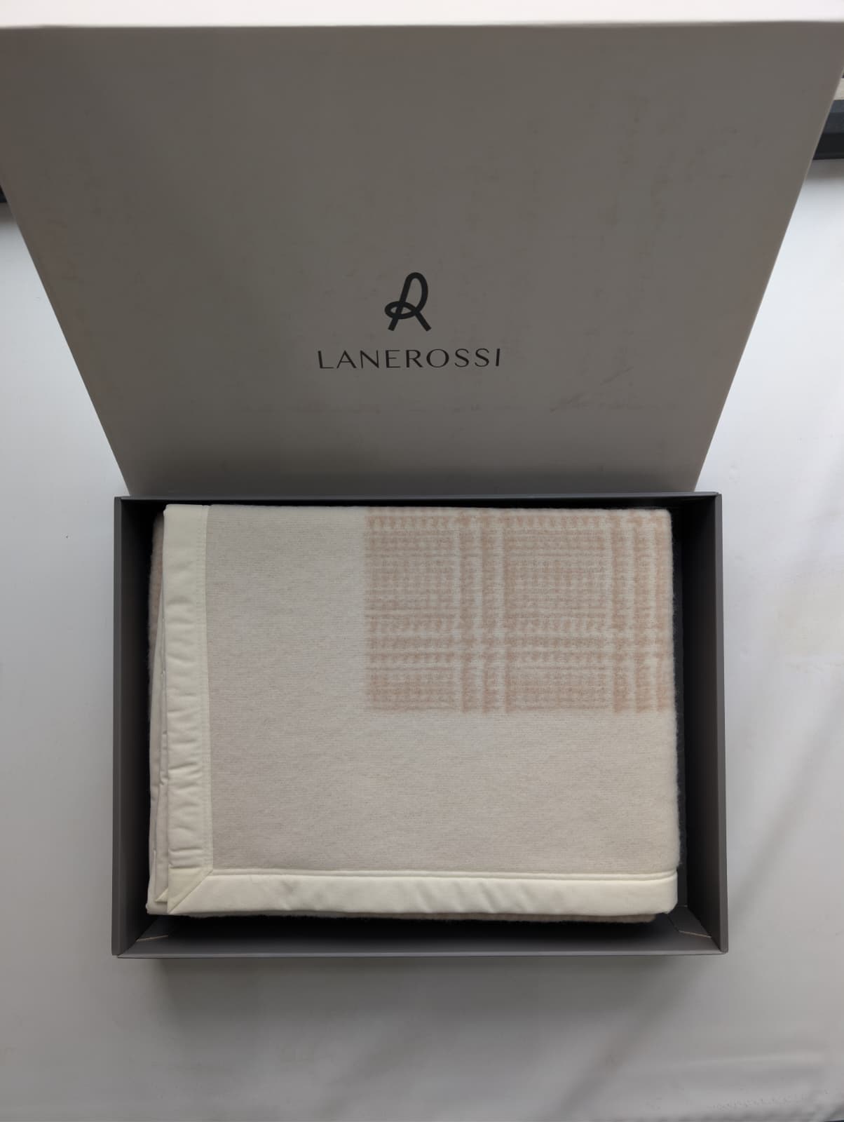 Coperta LANEROSSI "Galles" in 100% Pura Lana – 160x210