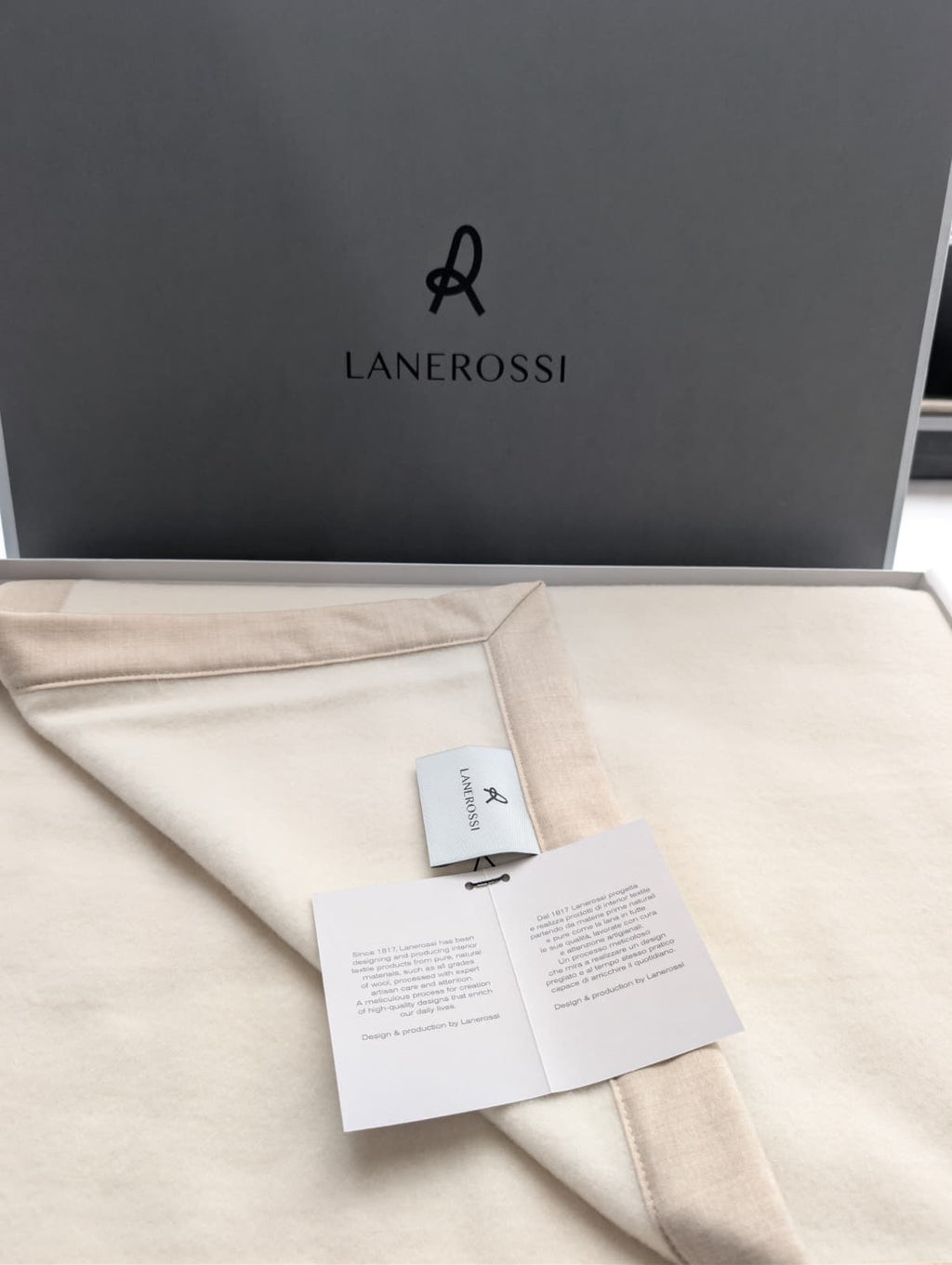 Coperta LANEROSSI "Geisha" in 100% Puro Cashmere - 230x250 cm - Cucita a Mano