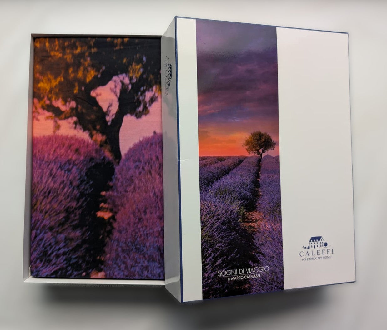 Completo Lenzuola Copriletto Matrimoniale  - Sogni di Viaggio "Lavander Sunset" by Marco Carmassi - Caleffi