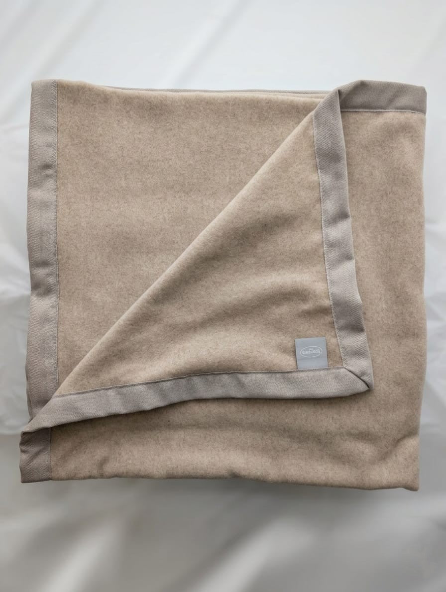 Coperta pregiata Nyima in 95% Cashmere e 5% Lana Vergine - 210x250 cm - SOMMA