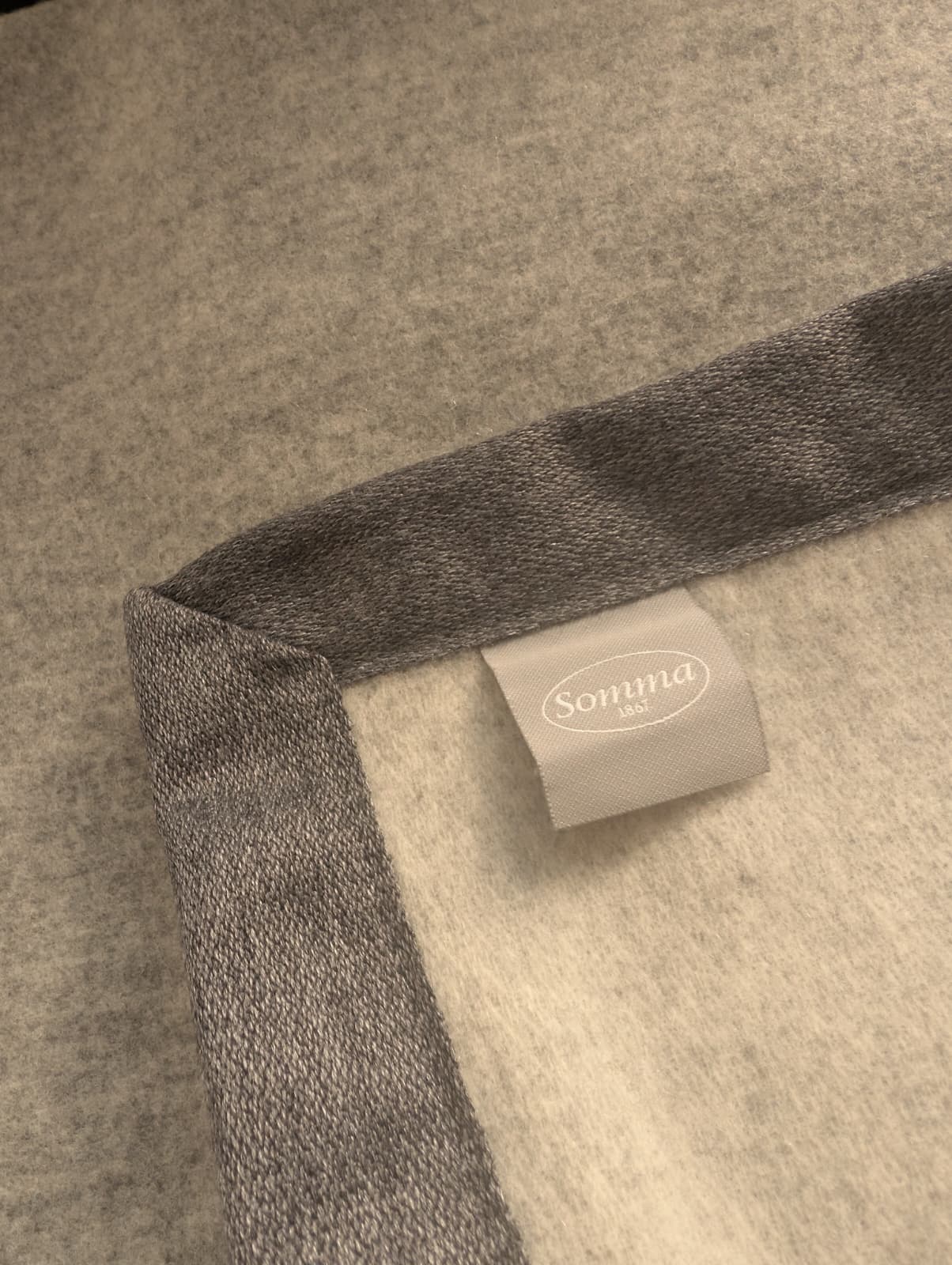 Coperta Matrimoniale "Orissa" in Lana e Cashmere  230x250 - SOMMA