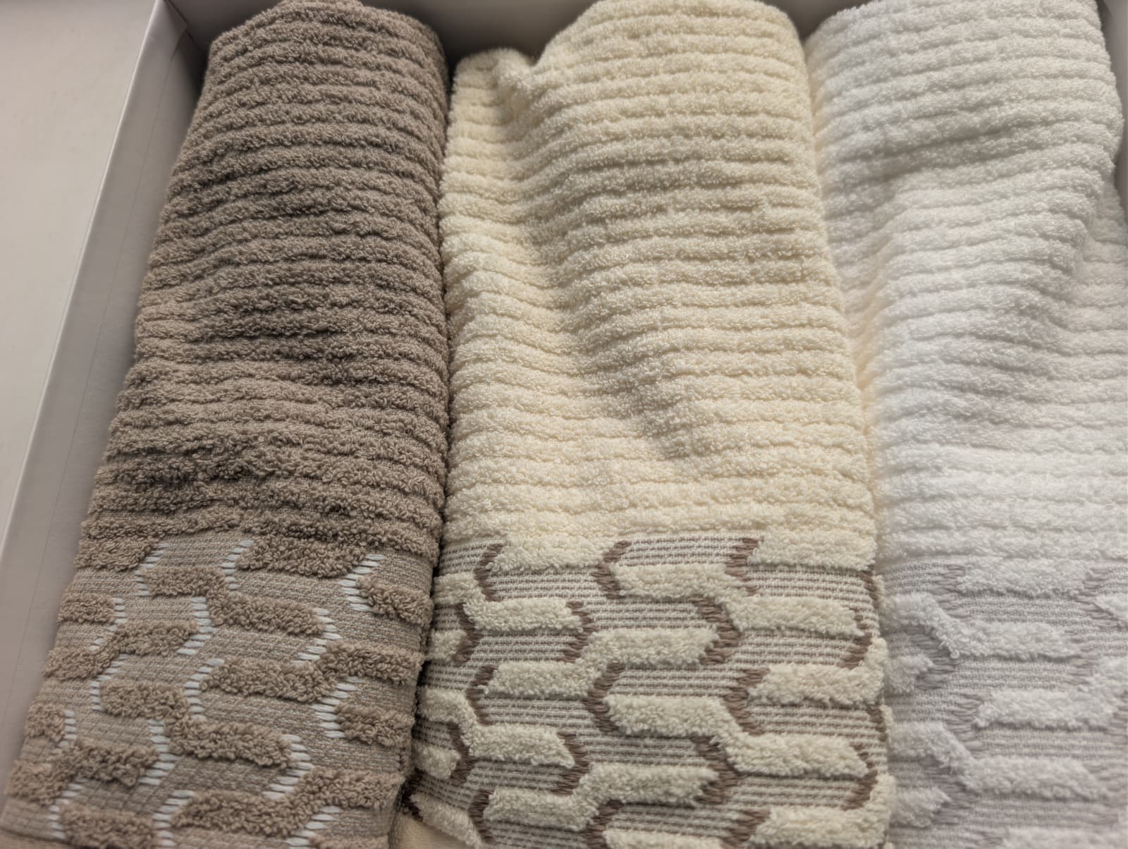 Set 3+3 Asciugamani Jacquard In Biancaluna "Tosca" - Puro Cotone