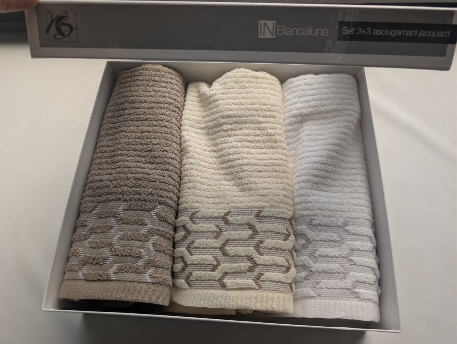 Set 3+3 Asciugamani Jacquard In Biancaluna "Tosca" - Puro Cotone