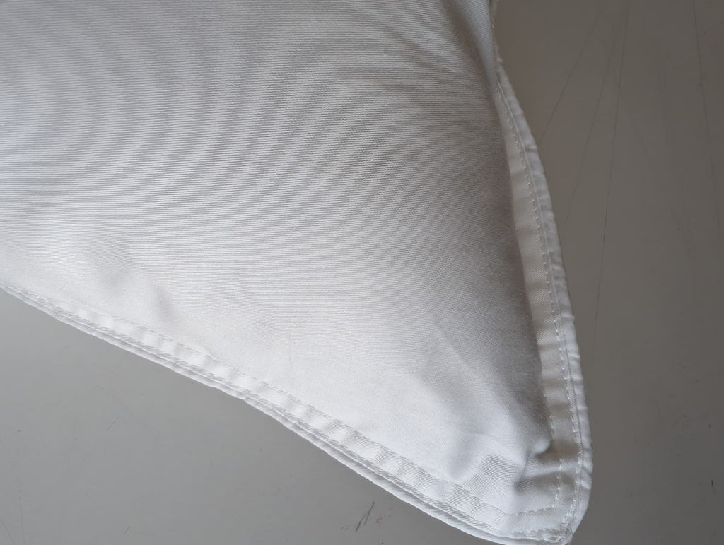 Guanciale Cinelli "Diamante" - 50x75 cm - 70% Piumino d'Oca e 30% Piume