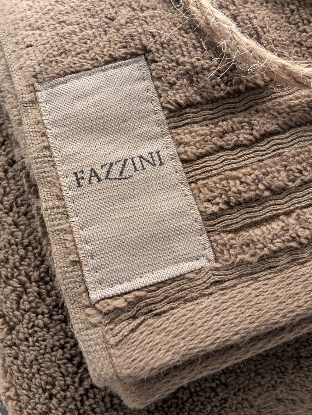 Coppia Asciugamani 1+1 Fazzini "Coccola" - Microcotone Zero Twist 550 gr/mq